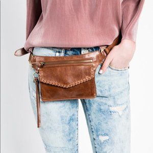 HOBO Brae Leather Adjustable Belt Bag